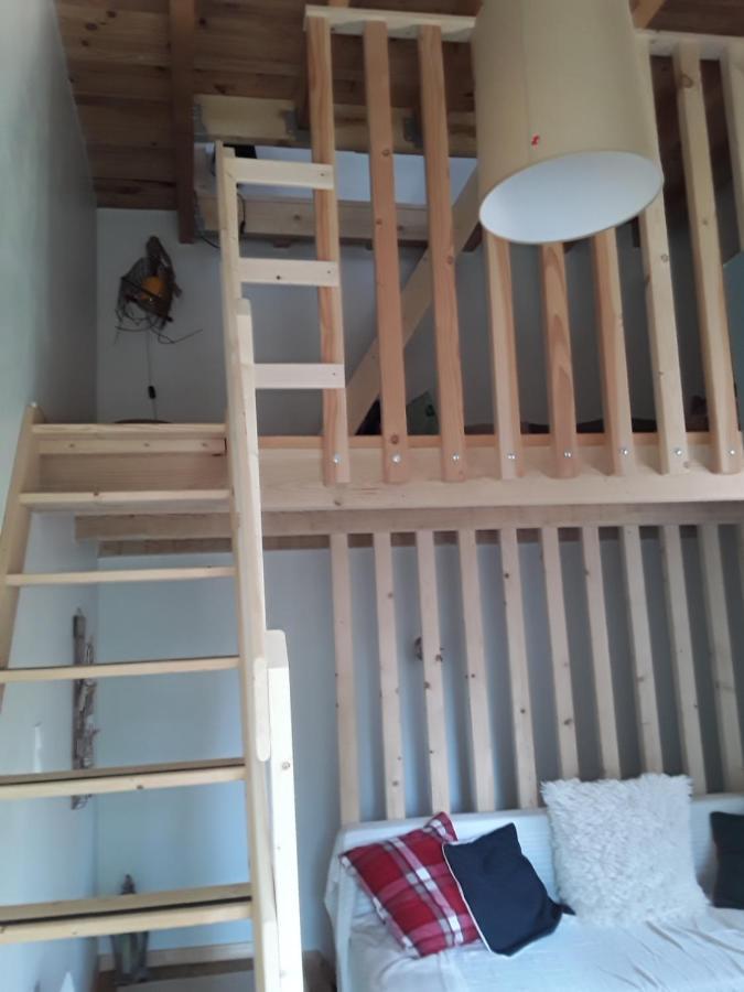 Le Petit Nid Apartamento Saint-Bonnet-pres-Orcival Exterior foto